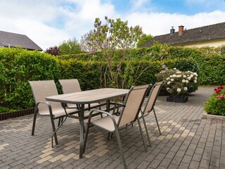 Terrasse mit Aussenbestuhlung