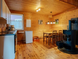 Küche mit Essbereich