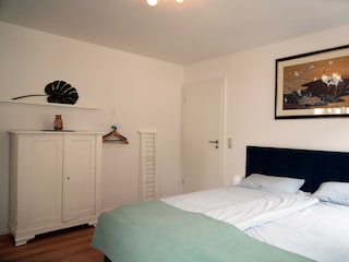 Großes Schlafzimmer