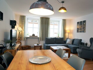 Großes Wohnzimmer