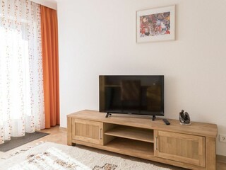 EG Schlafzimmer 1, Fernseher