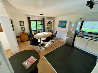 Eßzimmer mit Küchenzeile