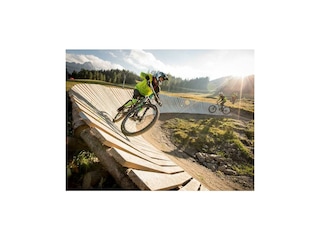 Bikepark_Brandnertal_-_First_Try_Guiding_(c)_Micha