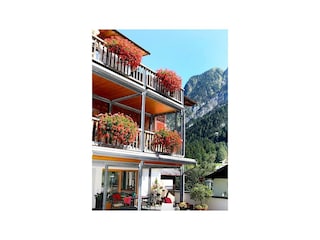 Biotel Eingangsbereich Terrasse II