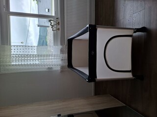 Babybett vorhanden.