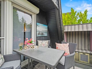 Terrasse mit Strandkorb