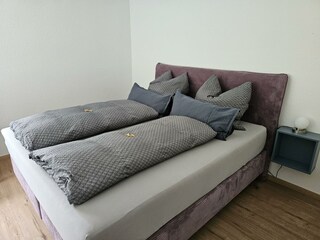 Schlafzimmer 2