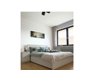 Schlafzimmer mit Doppelbett