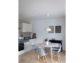 Küche und Essbereich