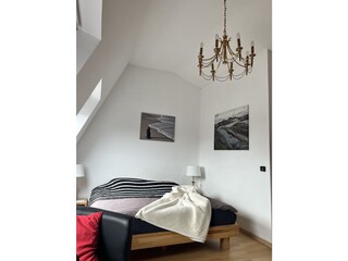 Bett großes Schlafzimmer