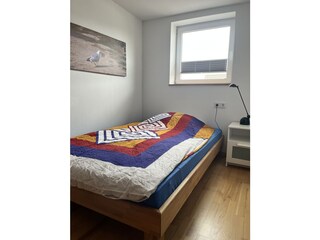 Kleines Schlafzimmer  Französisches Bett