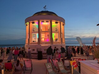 Pavillon an der Strandpromenade