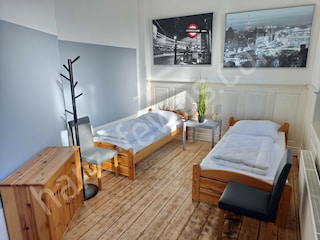 Schlafzimmer (1)