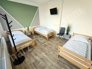 Schlafzimmer (2)