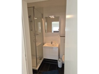 Bathroom 1 with shower