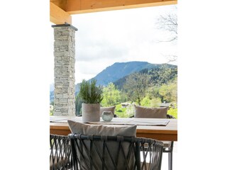Terrasse mit Bergblick