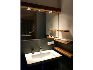Kuschelreich - Badezimmer mit Altholz