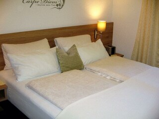 double-bedroom (2)