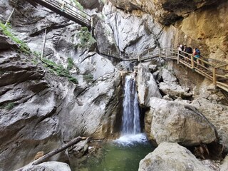 Bärenschützklamm_Steig und Wasserfall