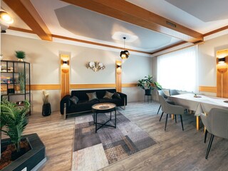 B&B-1_Lounge_WEB_sRGB_72dpi-2