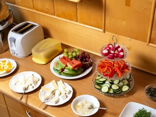 B&B Number 1 - Buffet