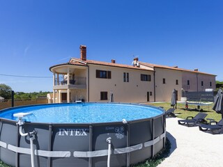 Holiday apartment Barban Outdoor Recording 9