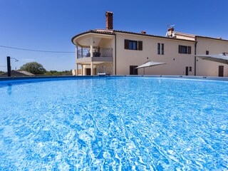 Holiday apartment Barban Outdoor Recording 10