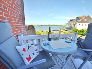 seitl.Balkon im EG