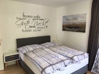 Schlafzimmer4