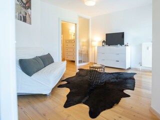 Wohnzimmer mit Schlafcouch (optional)