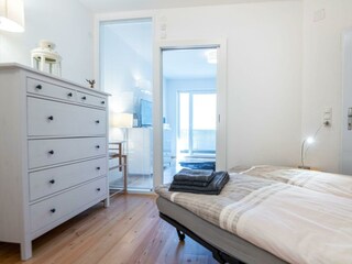 Schlafzimmer 2 mit Schafcouch (optional)