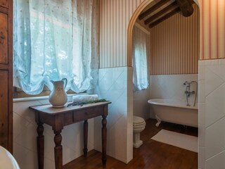 Villa Monticelli - Bathroom with bathtub
