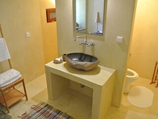 Kalivi Elena, bathroom inside.