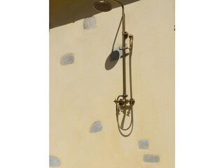 Kalivi Elena, the outside shower.