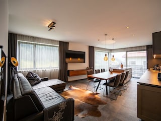 Küche, Wohn- und Essbereich Top 06