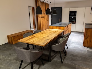 Küche und Essbereich Top 02