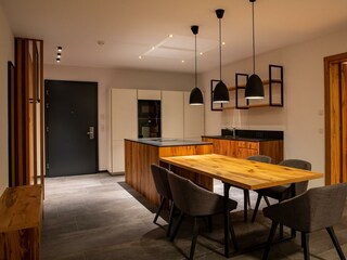 Küche und Essbereich Top 02