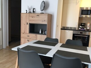 Wohnzimmer Blick Küche