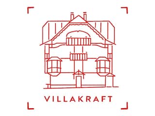 Logo background white