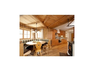 Feldingalm-Hofgastein-Küche-Chaletappartement