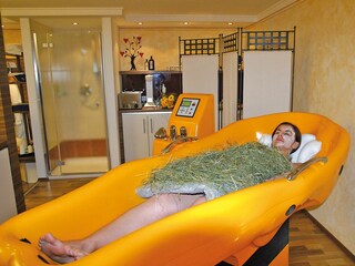 Heupackung in der Schwebewanne