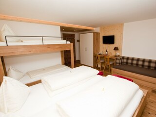 Stockbett Variante B Familiensuite Gosaukamm