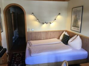 Apartment/Wohn-Schlafraum/Dusche, WC