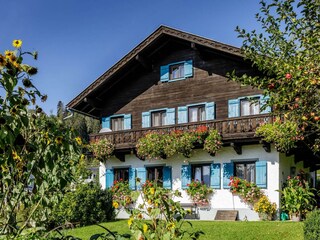 Außenansicht Ferienhaus Stockinggut Herbst