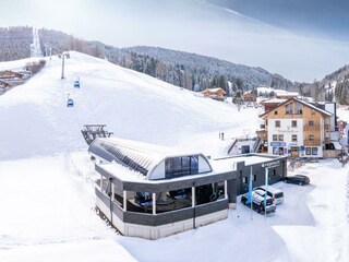 aussenansicht-winter-Hotel_Unterreith_Winter2026_H