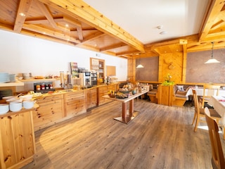 unterreith_fruehstuecksbuffet_DSC07357-HDR