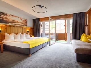 heyFreedom_ALPENWELT-1-Secret Garden