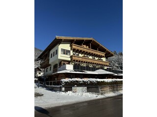 Haus im Winter