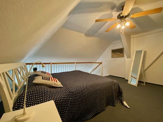 Das große Schlafzimmer auf der Empore
