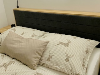 6DF9DC8B-4CD6-410B-83A1-4BED8D4F41DF
